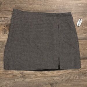 Old Navy Black and White Houndstooth Skirt